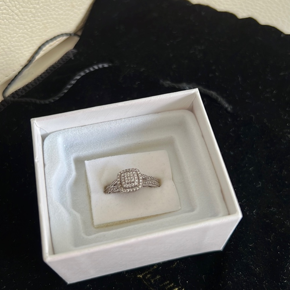 Pagoda sterling silver and diamonds 💍